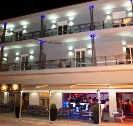 Hotel Aheron Kanallákion Екстериор снимка