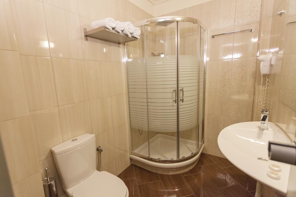 Hotel Aheron Kanallákion Екстериор снимка