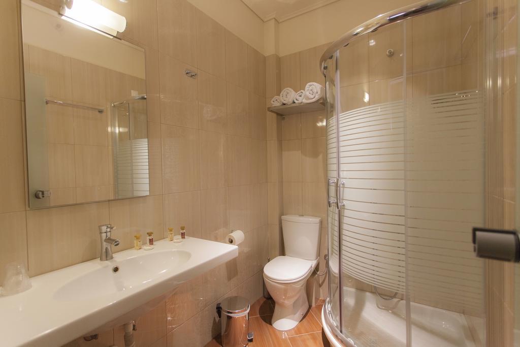 Hotel Aheron Kanallákion Екстериор снимка