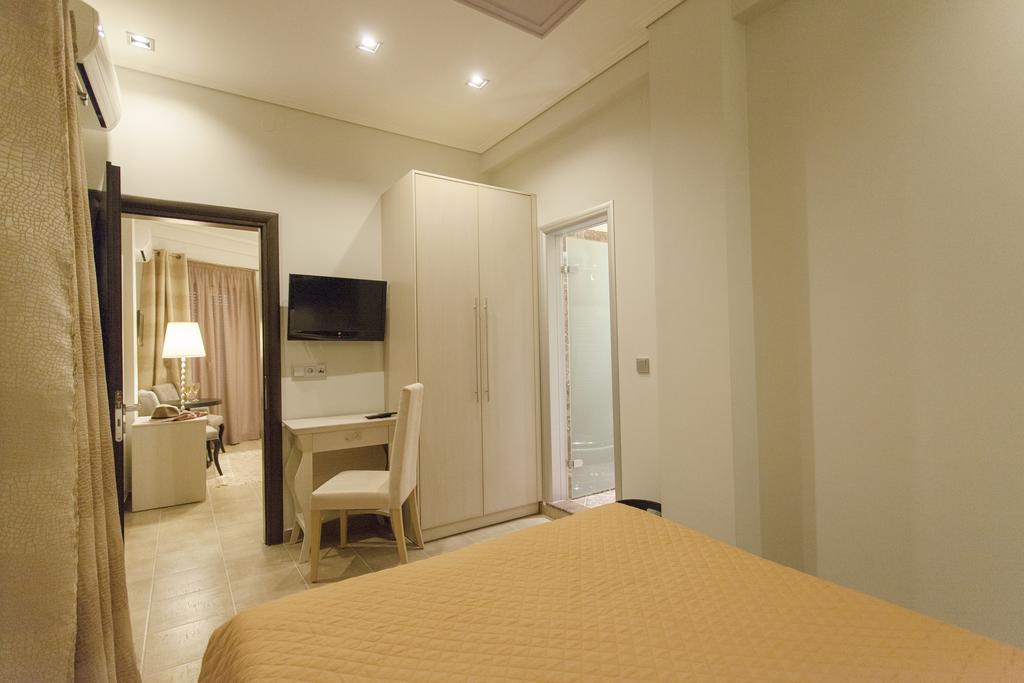 Hotel Aheron Kanallákion Екстериор снимка